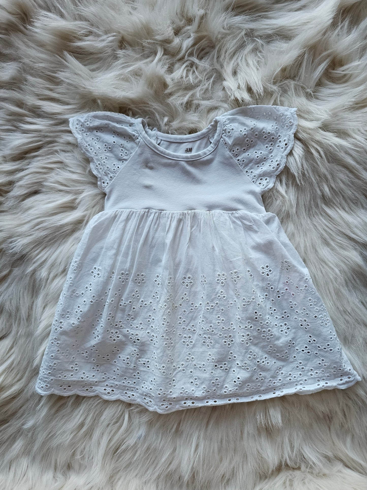 H&M white dress with English embroidery | 2-4m