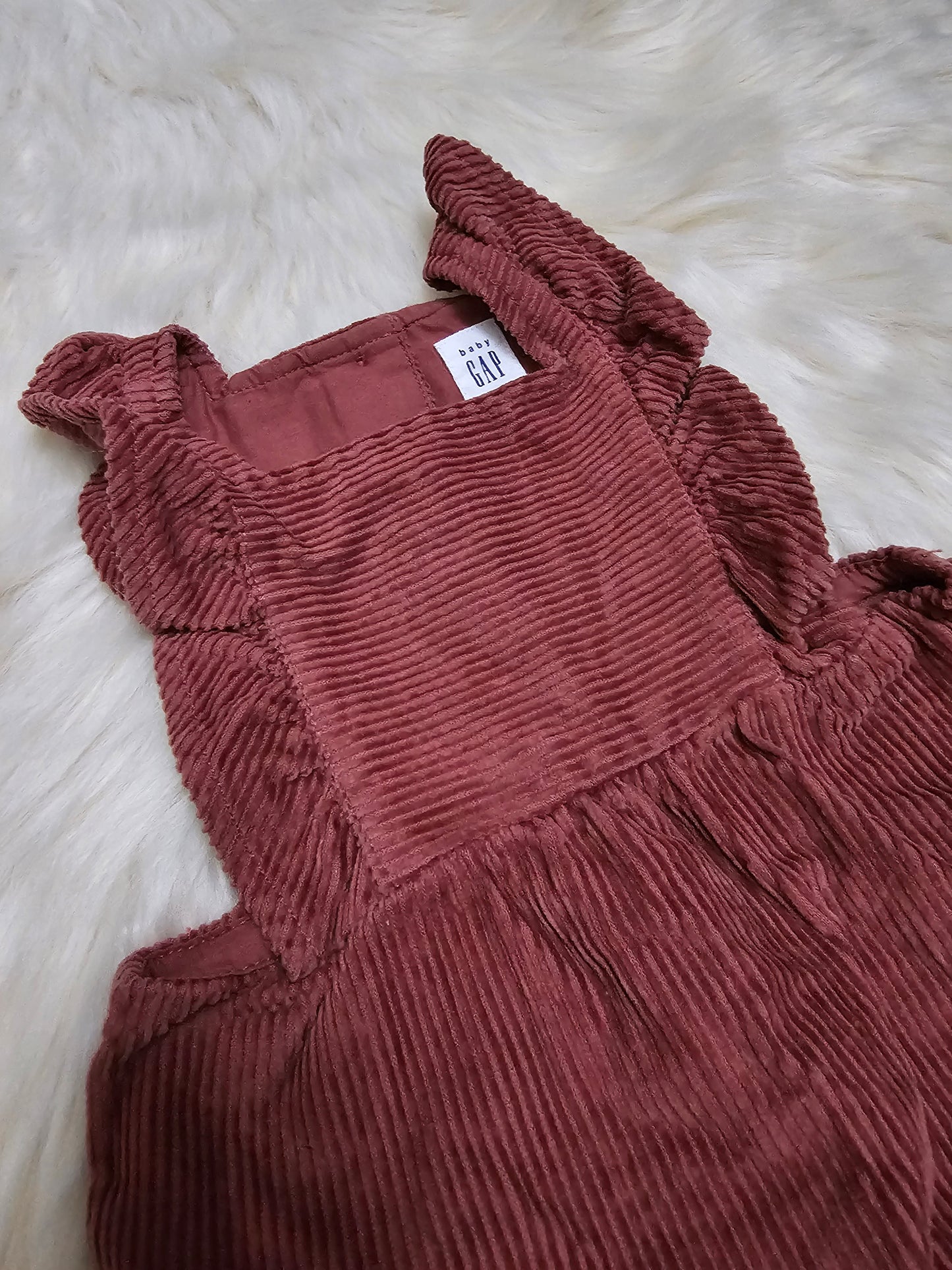 Baby Gap Corduroy jumpsuit | 0-3m